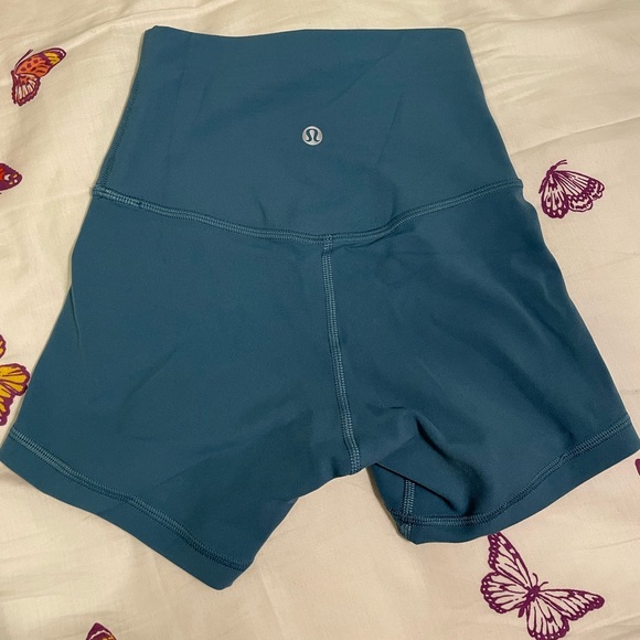Lululemon Teal Align Shorts (Rare) - Picture 2 of 5